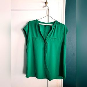 Limited green top XL